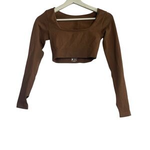 OQQ Brown Pullover Ribbed
Knit Long Sleeve Square Neck Crop Top Size Small